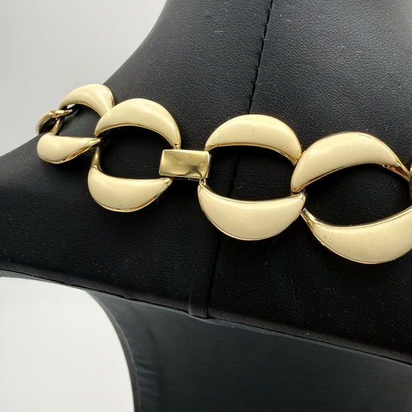 Vintage Napier Cream Enamel & Gold Tone Necklace | 16” | Signed Runway Look - Picture 4 of 9